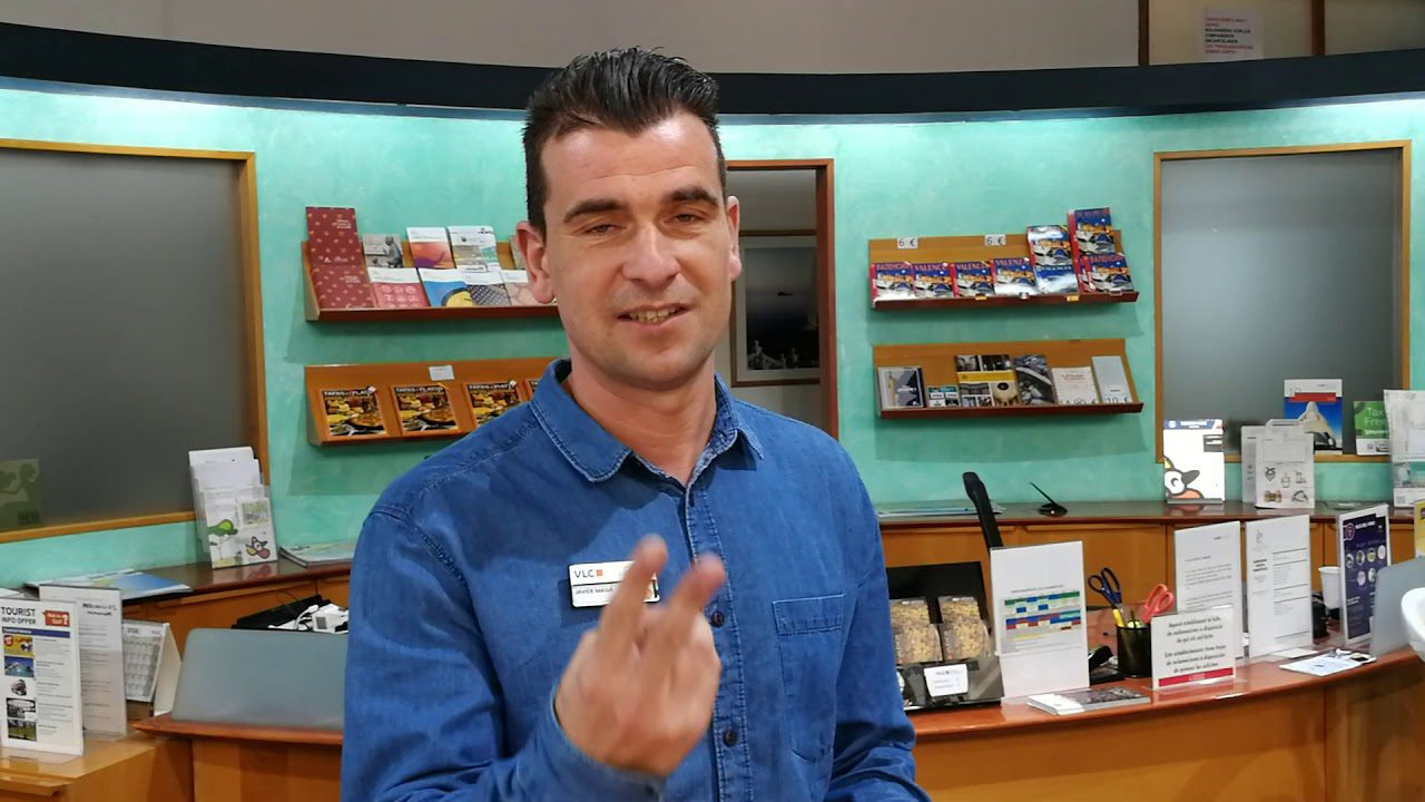 oficina turismo valencia horario