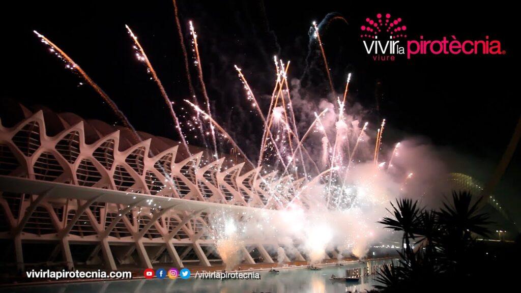 fallas valencia 2023 fuegos artificiales